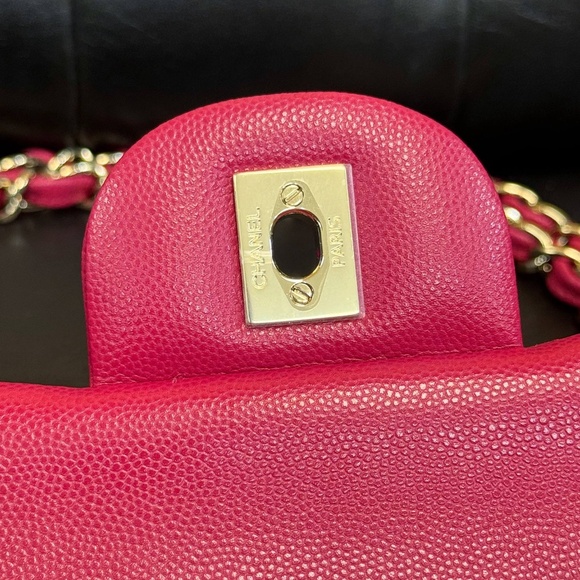 New Rare CHANEL Fuchsia Pink Large Classic Flap Bag Grained Calfskin Gold metal - Picture 10 of 14